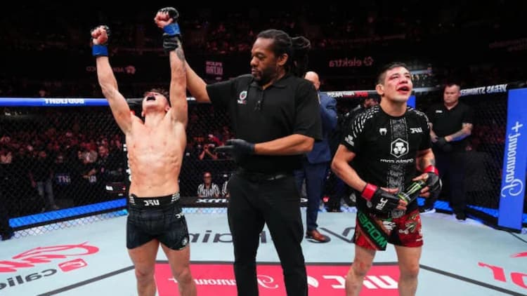 Brandon Moreno vs Lone'er Kavanagh