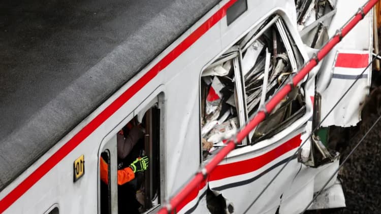 Indonesia Train Crash